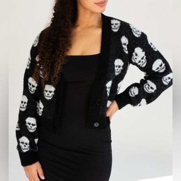 HP 💖 Super Soft Cropped Skull Cardigan - Picture 2 of 12